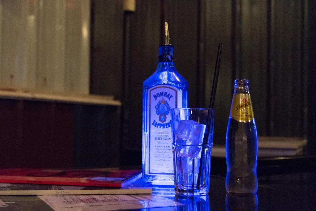 Gspusi Bar Hostel Мюнхен Экстерьер фото