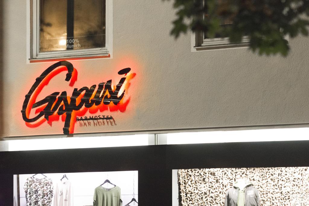 Gspusi Bar Hostel Мюнхен Экстерьер фото