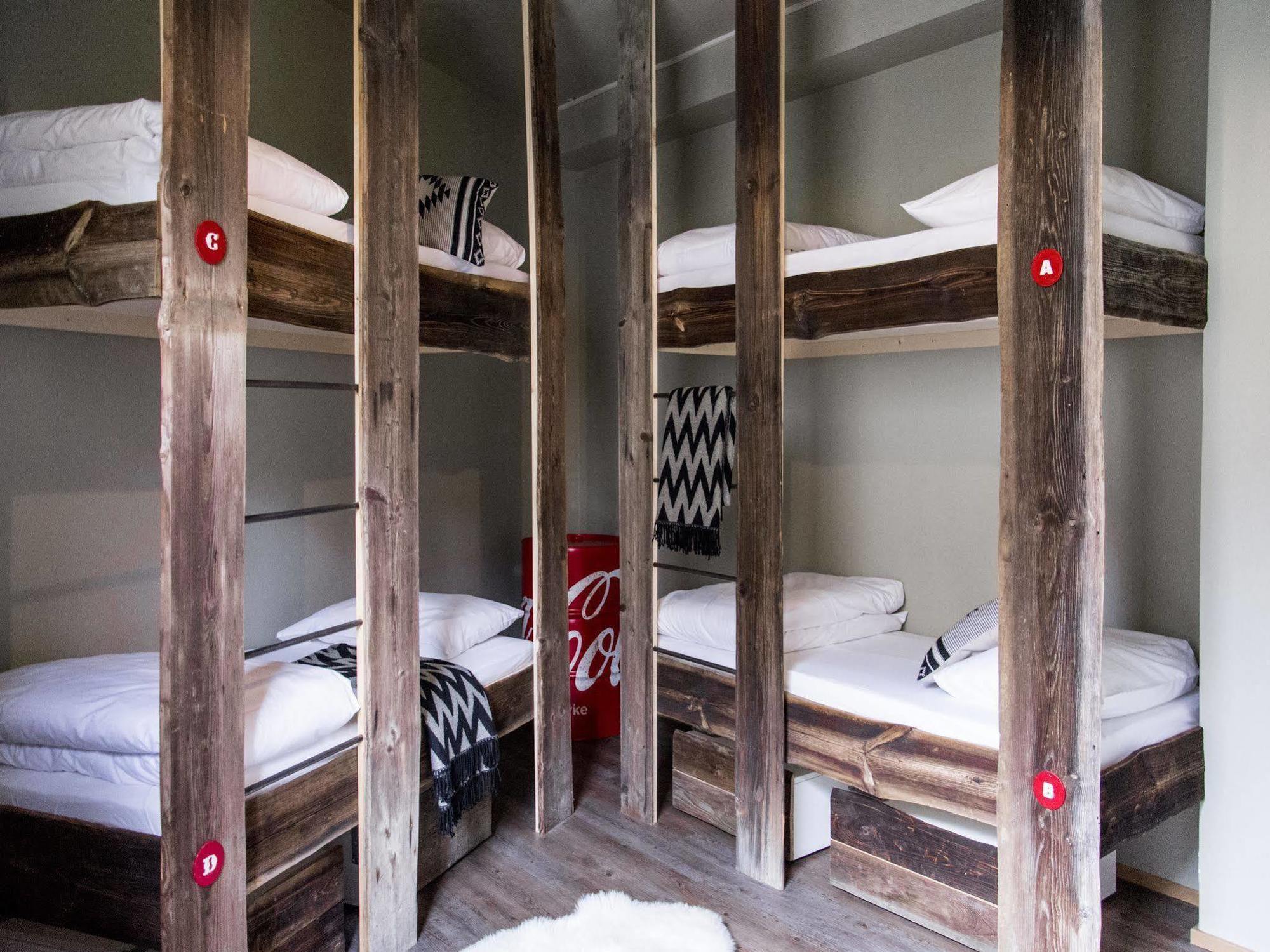 Gspusi Bar Hostel Мюнхен Экстерьер фото